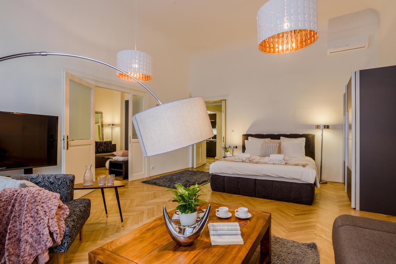 Royal Route Residence Prague Exterior photo