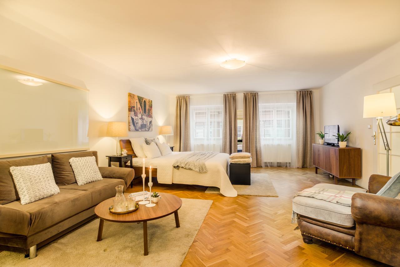 Royal Route Residence Prague Exterior photo